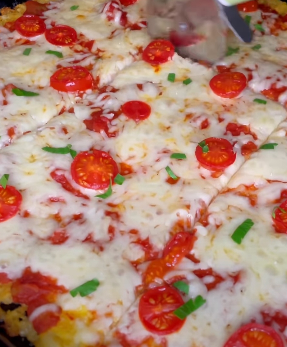 Πίτσα διαίτης με χαμηλά λιπαρά χωρίς αλεύρι, υγιεινή και gluten free